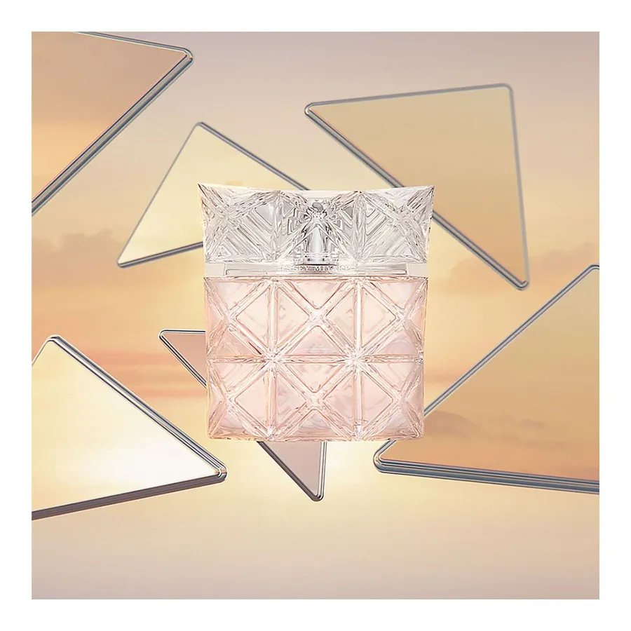 Issey Miyake Lumière d'Issey Eau de Parfum Feminino 100ml — foto 4