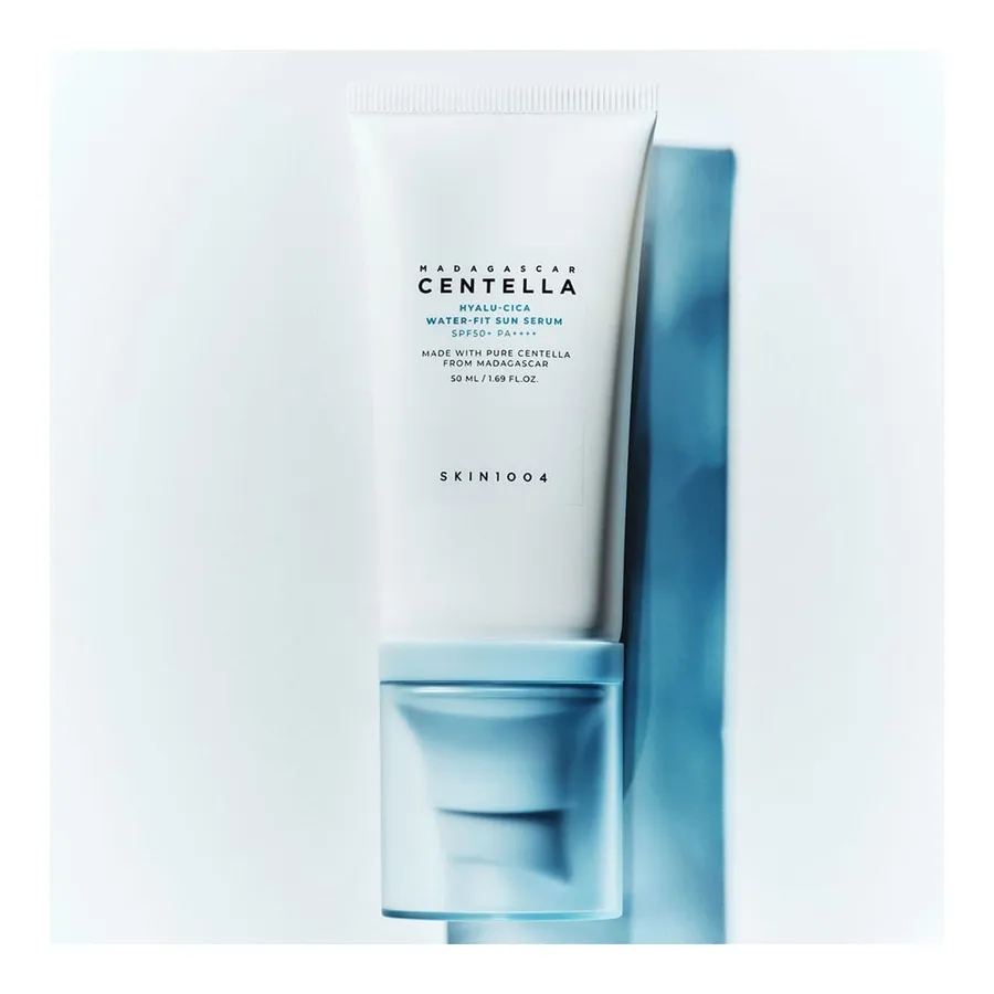 SKIN1004 Centella Hyalu-Cica Water-Fit Sun Serum FPS 50 50ml — foto 4